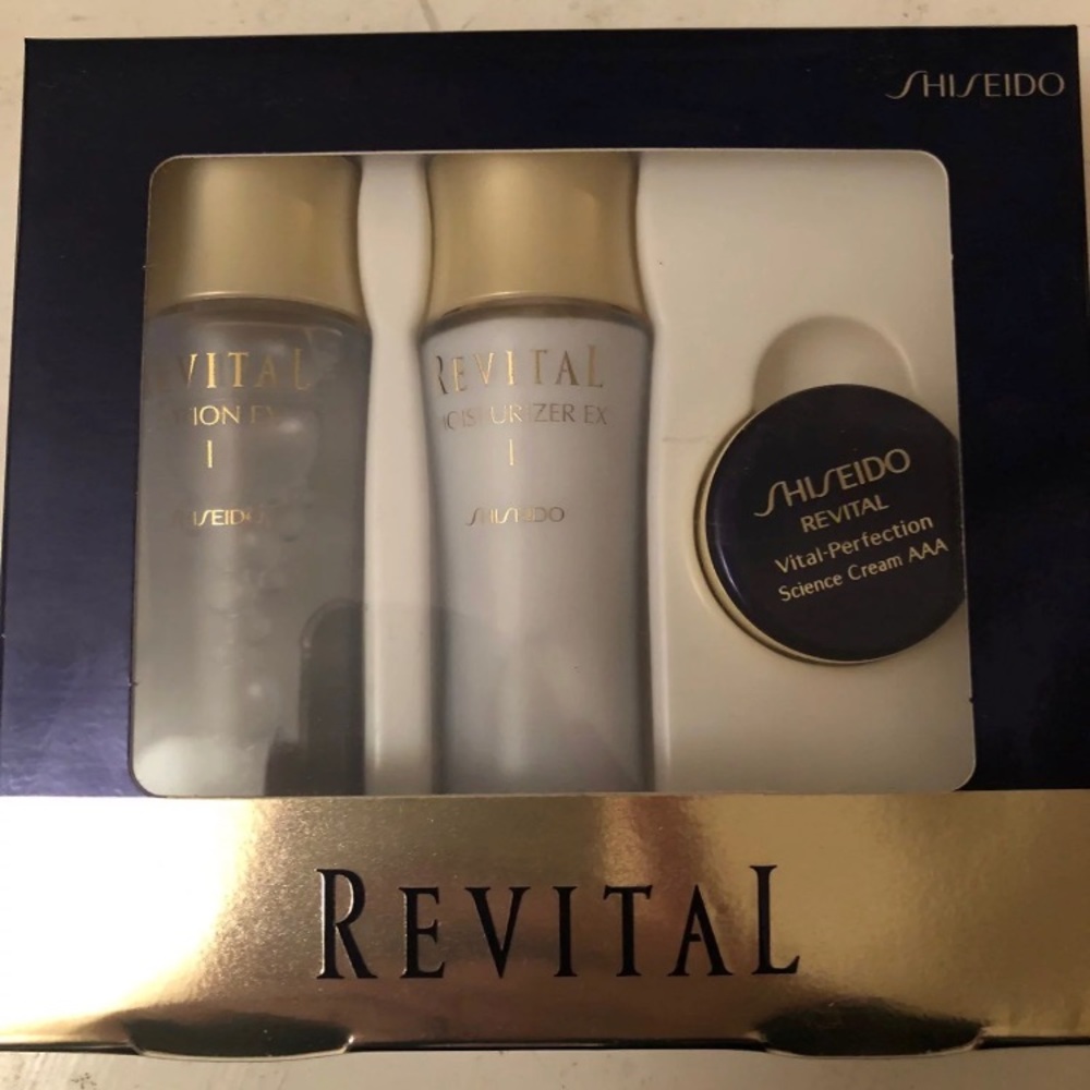 Brand NEW Shiseido Revival Set
